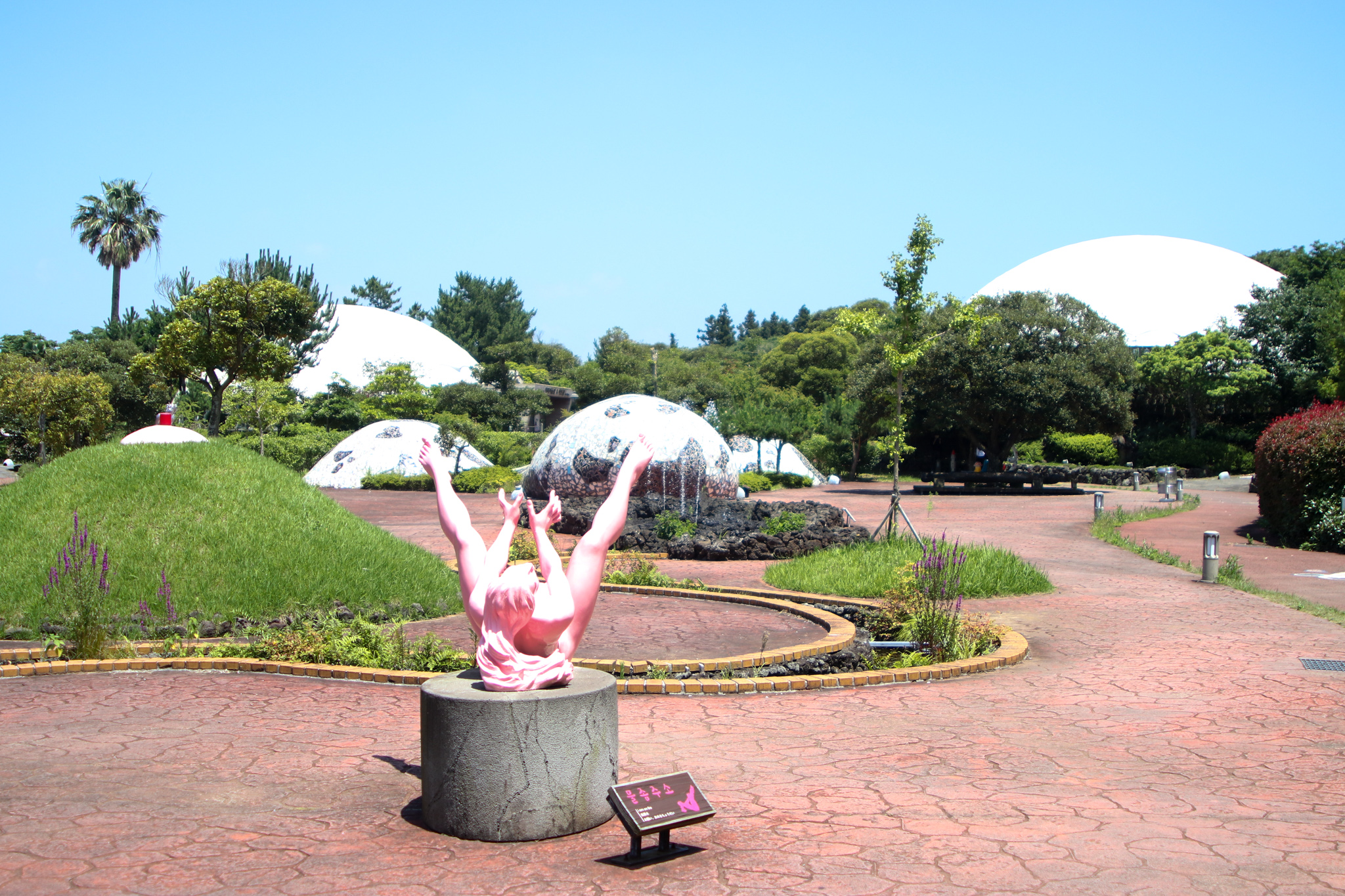 Jeju Loveland Sculpture Park 제주러브랜드 She Slayz
